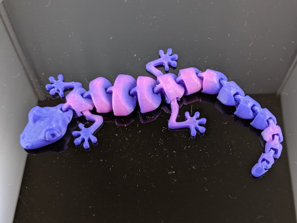 Changes color with heat from blue to pink.